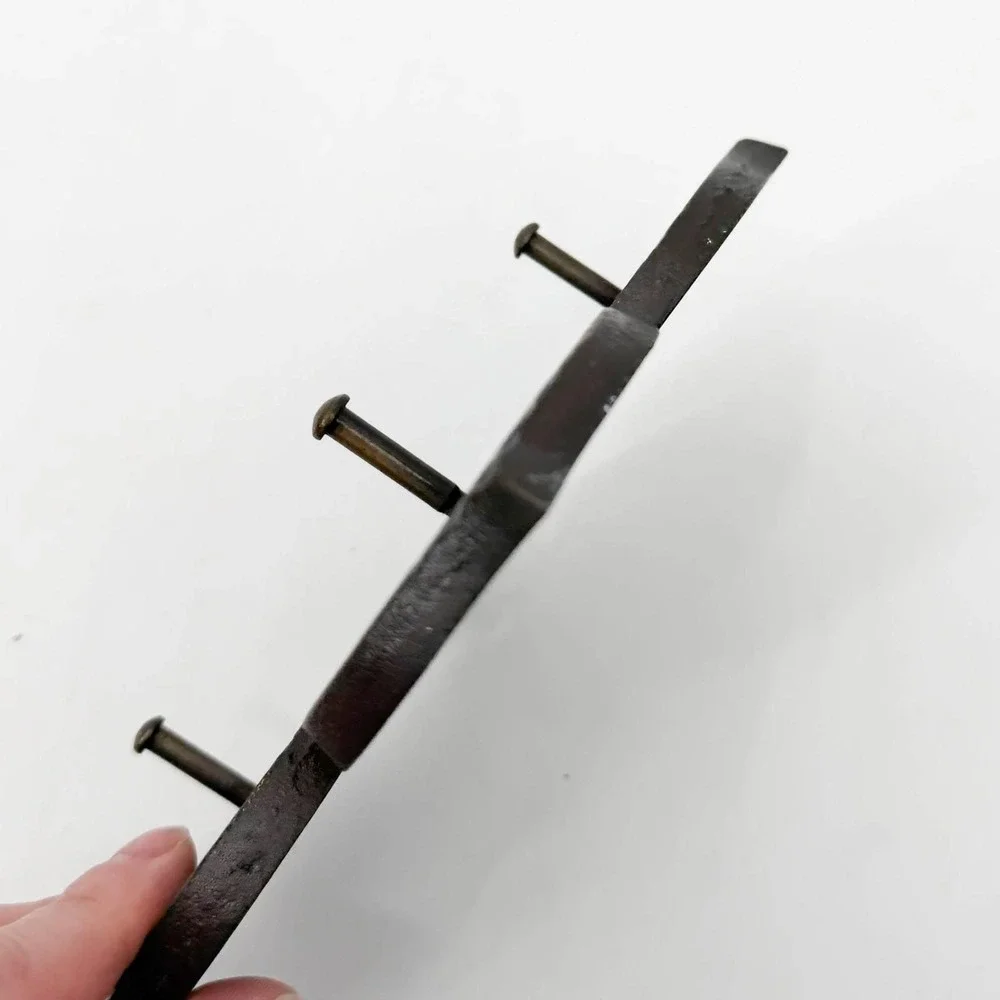 Vintage Enesco Cast Iron Fleur De Lis Wall Hook Hammered Bronze Key Rack Holder